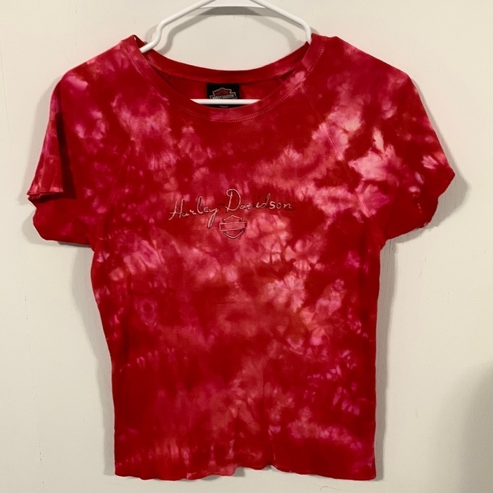 Harley-Davidson shirt sleeve t-shirt Size small red and pink good condition